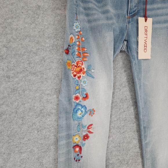 Driftwood Kelly Boot Cut Le Bouquet Embroidered Jeans 25X33 - Picture 2 of 7